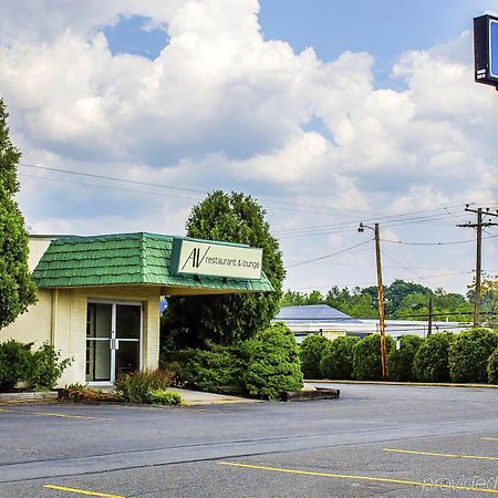 Rodeway Inn Moosic - Scranton Ngoại thất bức ảnh