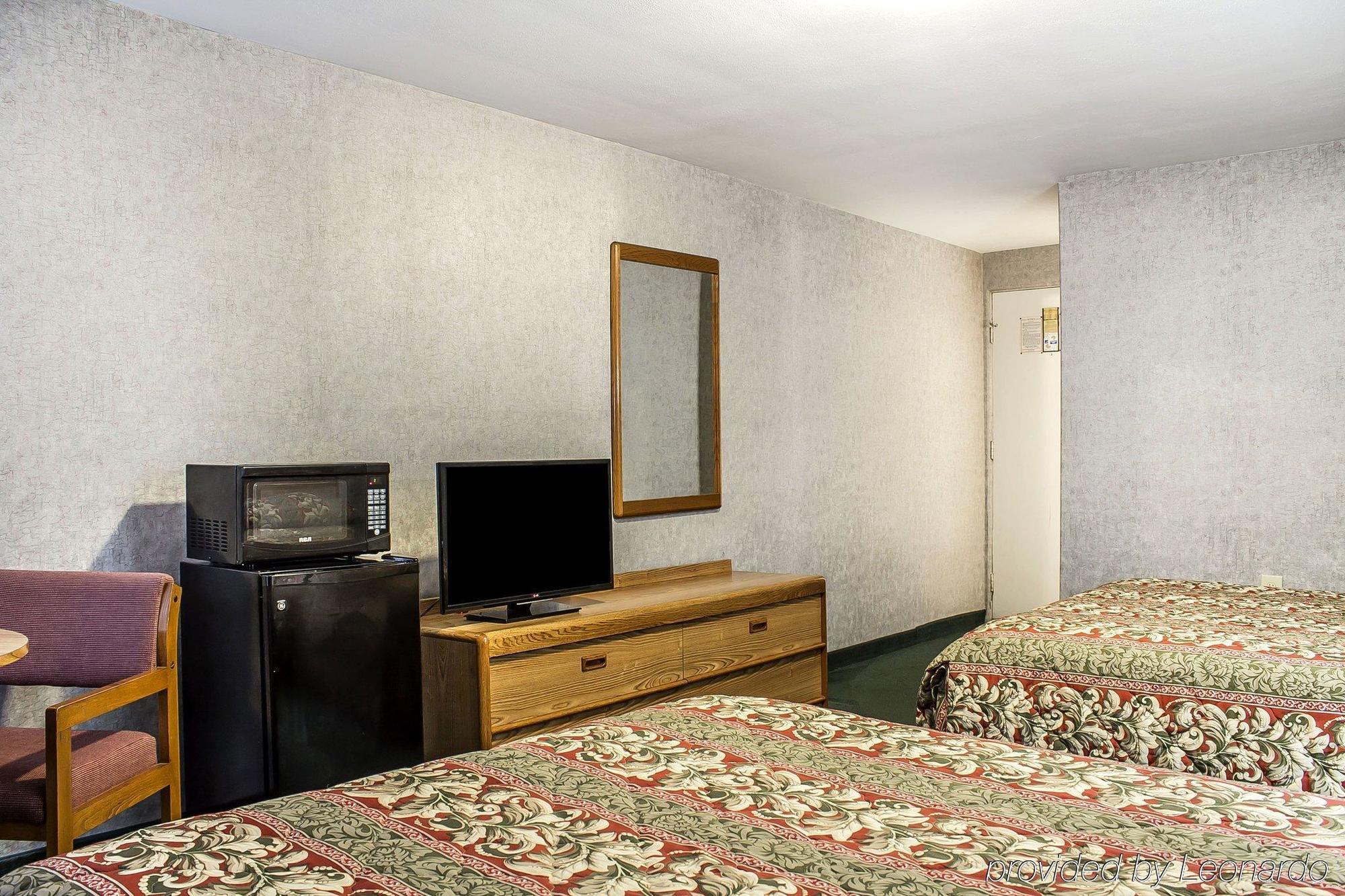 Rodeway Inn Moosic - Scranton Ngoại thất bức ảnh